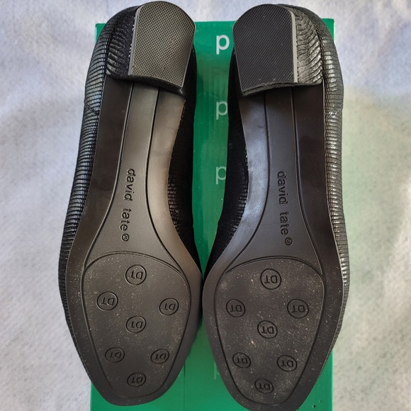 WW Wide Pumps Lizard Print - Picture 2 of 7